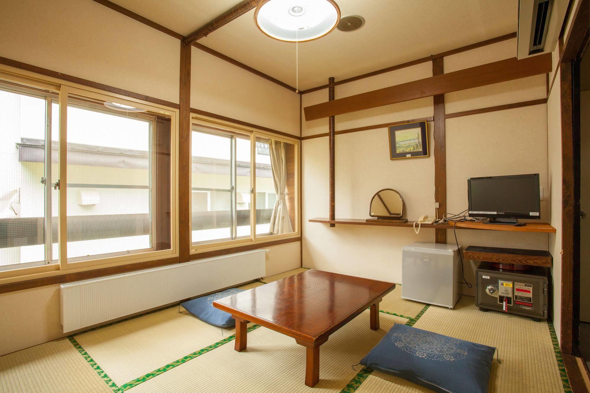 Hotel Mutsumi Shiga Kōgen Exteriör bild